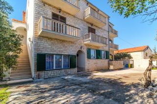 Apartments with parking space Supetar, Brac - 19724 - 8