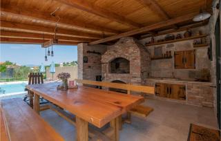 Awesome Home In Glavina Donja - 4