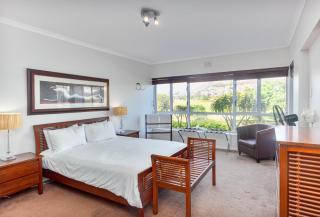 Mouille Point 2 Bedroom - 5