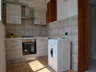 Holiday home with air conditioning and balcony for 6 people in San Foca - San Foca - 3