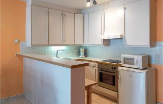 Beautiful Apartment In Oostende - Ostend - 5