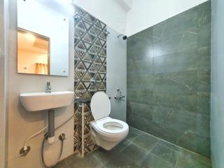 Stay Court - Business Class Hotel - Near Central Railway Station - Chennai - 2
