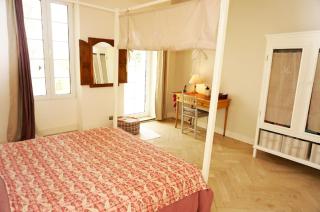 Superbe Mas en pierres de 350 m2 avec piscine pool house wifi parking gratuits - Rochefort-du-Gard - 2