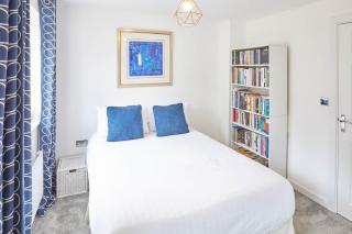 Host & Stay - Castle View - Durham - 1