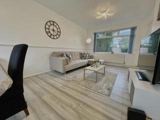 Home in leeds - Moortown - 8