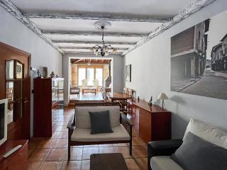 Casa El Arrabal, casa con chimenea, piscina y patio - 1