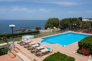 Beachfront Family Villa Katerina with Private pool, Playground, BBQ & Amazing Sea Views! - Petres - 0