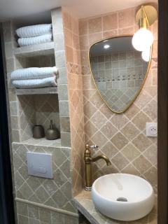 Quartier d'Emily in Paris - Paris - 1