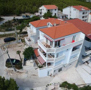 Apartments Gordana - Lokva Rogoznica - 0