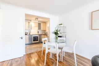 Roomspace Serviced Apartments- Regents Court - Kingston upon Thames - 4