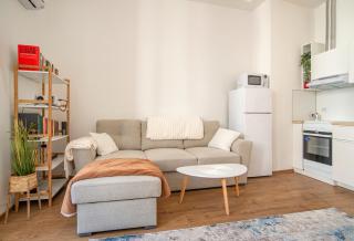 Supreme Luxury Top Central 1 Bedroom Apartment - 9