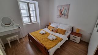 Old Town House with parking & game room - 1