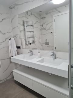 Sunny Morning of Costa Blanca - Sunset Waves Benidorm - 4