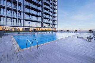 Luxury 1BR with stunning skyline views of Dubai - Dubai - 2