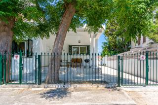 Arty Haven - Spacious 3-BR House in Larnaca - 9