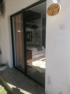 The Oak Treehouse 37 Foch Avenue - 6