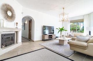 CLN- Spacious 6 bedroom villa next to beach - Marbella - 3