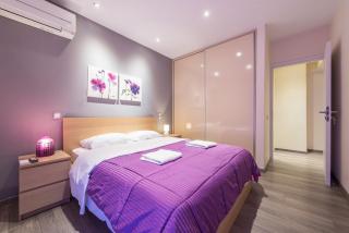 An Impressive 2 bdr Apt in Glyfada - Athens - 8