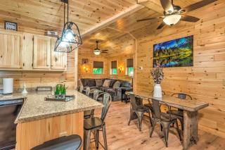 Almost Heaven Too 50-Acre Escape with Pond! - Brownsville - 3