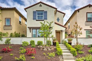Relaxing Roseville Home w/ Outdoor Amenities - 0
