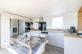 Vacances à 6 dans un Domaine avec piscine chauffée - 2