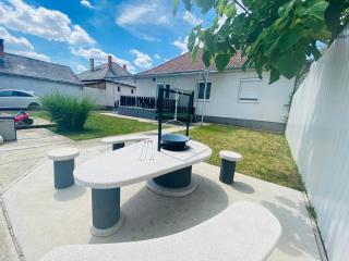 Pandora Pool Apartman - Hajdúszoboszló - 1