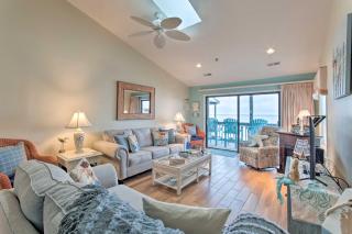 Topsail Beach Oceanfront Oasis with Stunning Views! - North Topsail Beach - 9