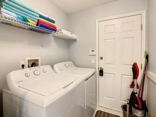 Casita mi Encanto a Cozy & Spacious House, 4-bedroom 3-Bath & pool - 7