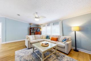 Twin Lakes Cottage - Panama City Beach - 9
