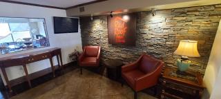 Red Roof Inn & Suites Cornelius - Lake Norman - Cornelius - 8