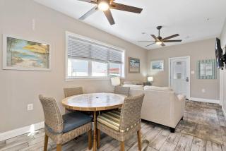 Unit C back lower unit Surfers Hideway Parking Near Lighthouse - Brigantine - 5