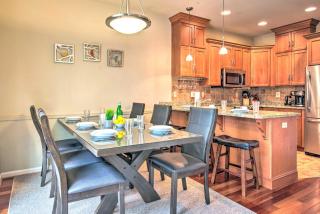 Community Perks and Deck Lake Harmony Townhome! - Lake Harmony - 3