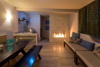 Irresistible 2BD PH Close to Beach - 0