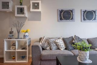 Irene's Seaside Villa - Somerton Park - 5
