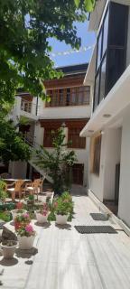 Serdung Guest House - Leh - 9