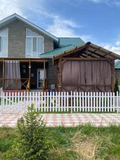 Коттедж в ЦО Париж - 0