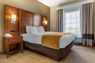 Comfort Suites Myrtle Beach Central - Myrtle Beach - 1