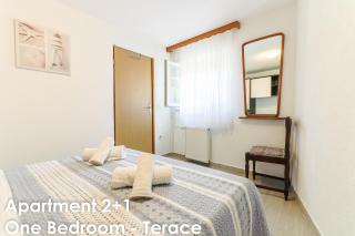 Relax Apartments - Big Terace & Grill - 2