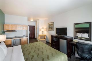 Quality Inn & Suites Airport West - Salt Lake City - 1