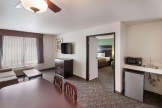 Quality Inn & Suites Airport West - Salt Lake City - 1