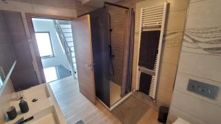 Chambre deluxe au 2ème étage, chambre double au 4ème étage NOT A HÔTEL - Bruxelas - 6