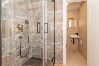 Ivka Makarska - modern and luxurious oldtown apartament - Makarska - 4