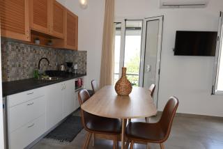 Studio Dionysia - Tolo - 2