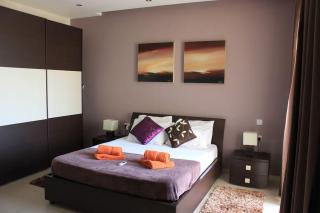 Sunny 2 bedroom, 2 bathrooms, seaside apt. - Sliema - 0