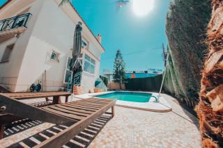 Casa adosada con piscina privada - Alfaz del Pi - 0