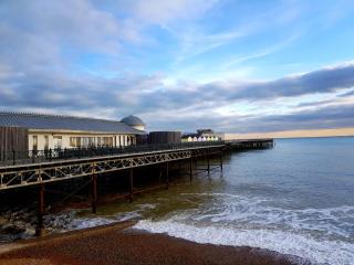 Beautiful Apartment 2 mins To The Beach - St. Leonards - 1