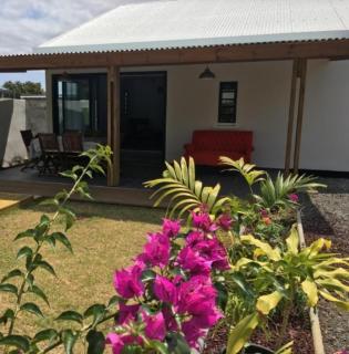 Jolie maison T3 à St Pierre, 2 chambres avec sdb, grande varangue, jardin - 8