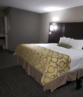 Baymont by Wyndham Topeka - Topeka - 3