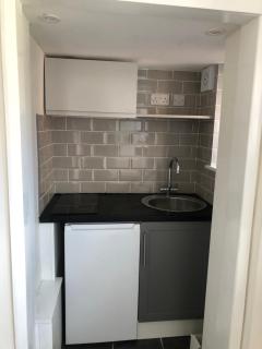 Lovely Modern decorated 1 bed Studio - Newport - 1