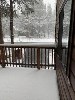 Fully updated Truckee cabin with plenty of beds - 8